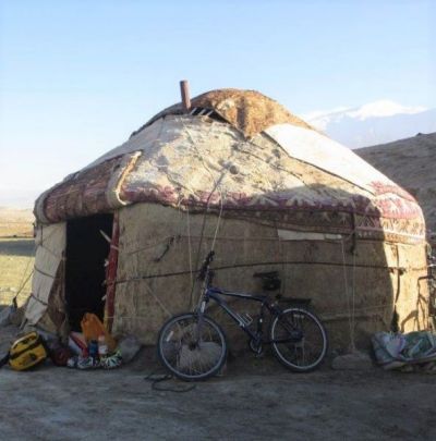 Wendy Holland Cycling on the  tour with redspokes